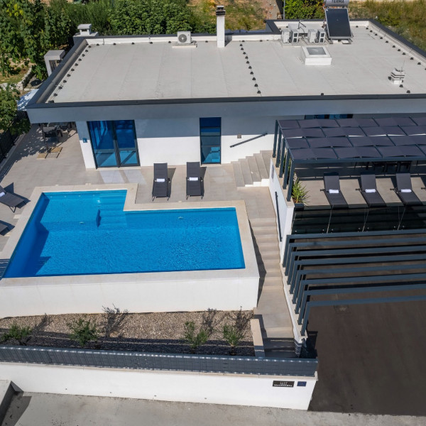 Villa Magdalena Ka&scaron;tela, Villa Magdalena with heated pool, Ka&scaron;tela, Croatia Ka&scaron;tel Sućurac